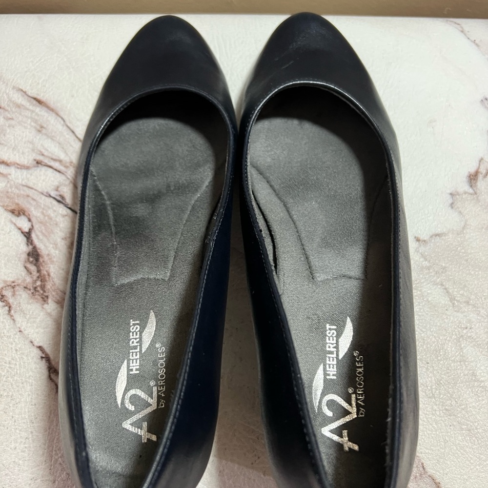 AEROSOLES Black Low Block Heel Pump - Picture 5 of 10